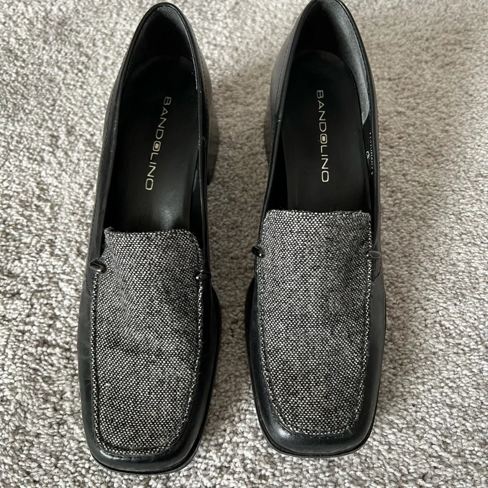 Bandolino Black and Gray Loafers size 6.5 EUC